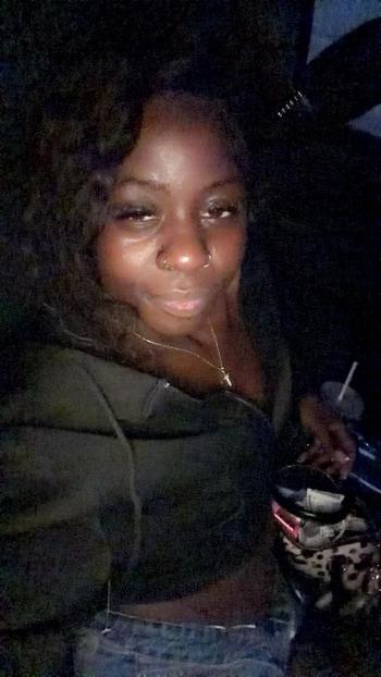 LOLA, 23  female escort, Owensboro